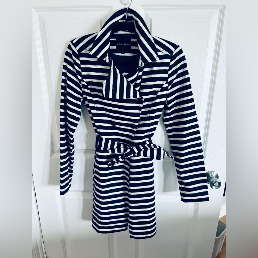 EXPRESS Rain coat-S/P “Pristine & Free Shipping”